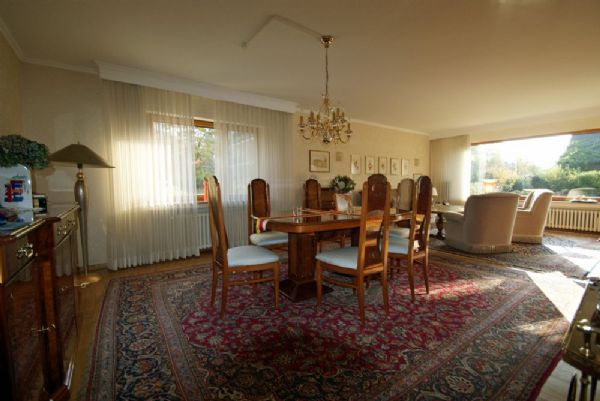 ..großzügig Wohnen