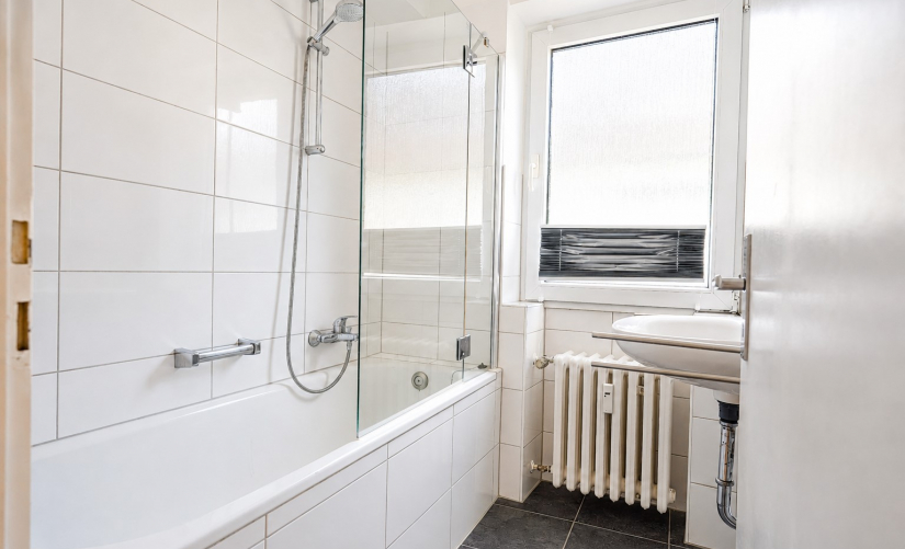 Großzügige 3-Zimmer-Wohnung mit zwei Balkonen und wunderbarem Grünblick in traumhafter Wohnlage! - Foto 3