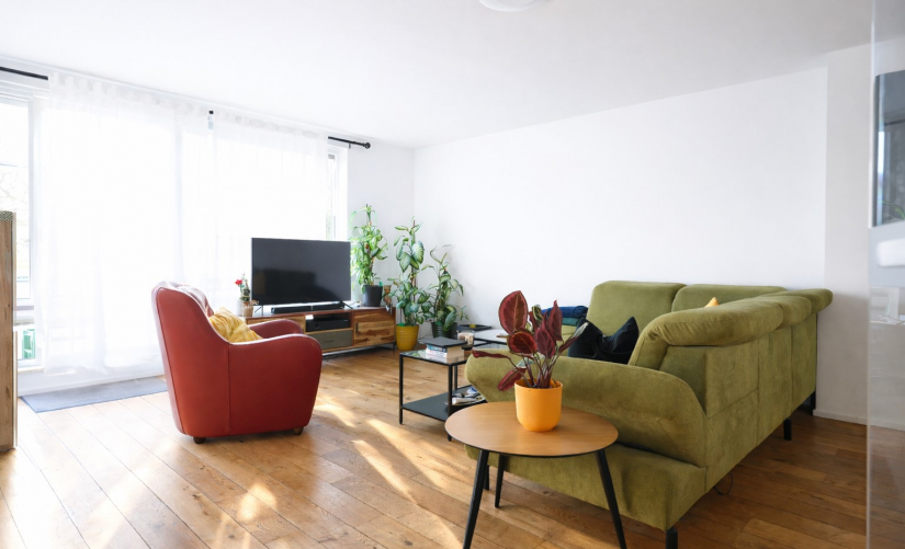 Penthouse-Feeling in KR-Bockum! Traumhaft modernisierte 3-Zimmerwohnung mit großer Sonnenterrasse! - Photo 1
