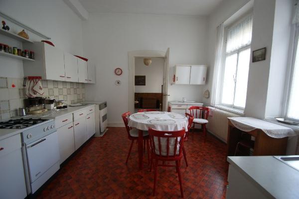 ... ein Küchenbereich