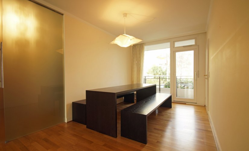 Essbereich mit kleinem Balkon