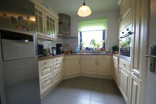 ...freundlicher Küchenbereich