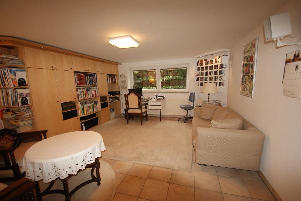 ...Gäste-/Hobbyzimmer