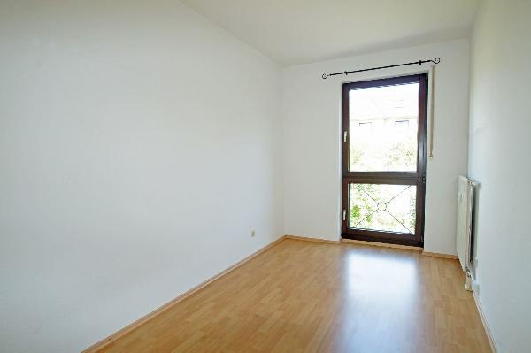 ...Kinder-/Arbeitszimmer