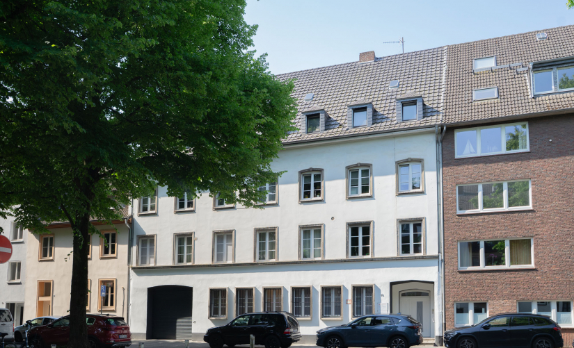 Krefeld-Bismarckviertel: Gemütliche Dachgeschosswohnung mit 3 Zimmern und Einbauküche! - Photo 5