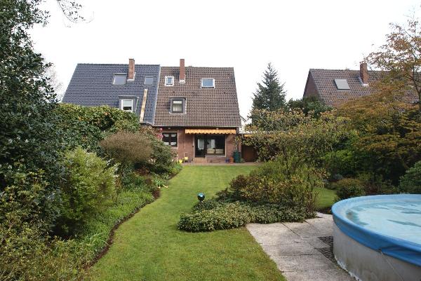 ..Outdoor-Pool zum Entspannen