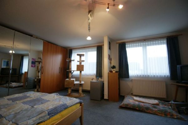 ..riesiger Elternschlafraum!