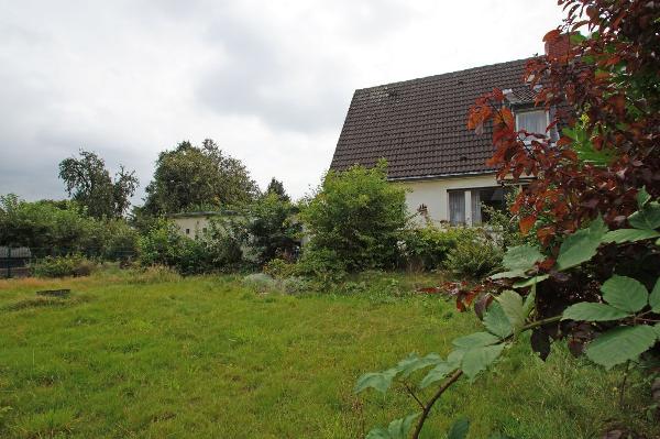 ..schönes Grundstück