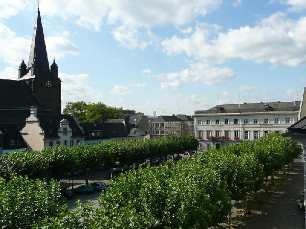 ...Uerdinger Markt